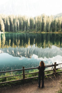 Wanderweg am Karersee Wanderweg am Karersee